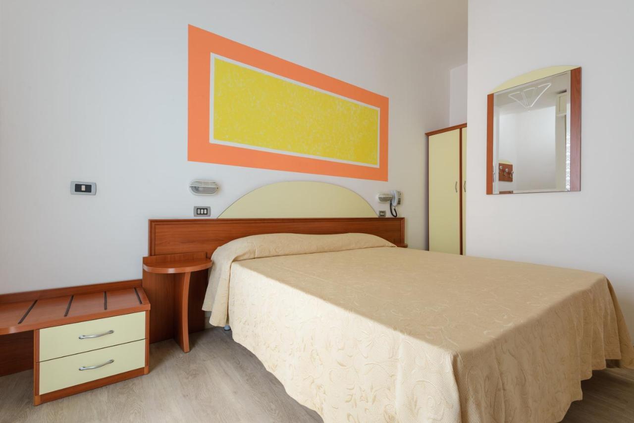 Hotel Clipper กัตตอลิกา ภายนอก รูปภาพ